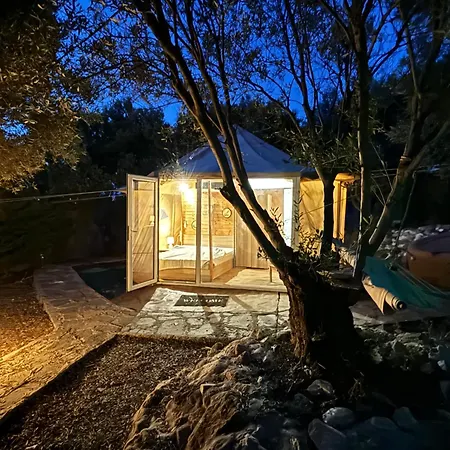 Luxury tent Bungalows Nea Moudania